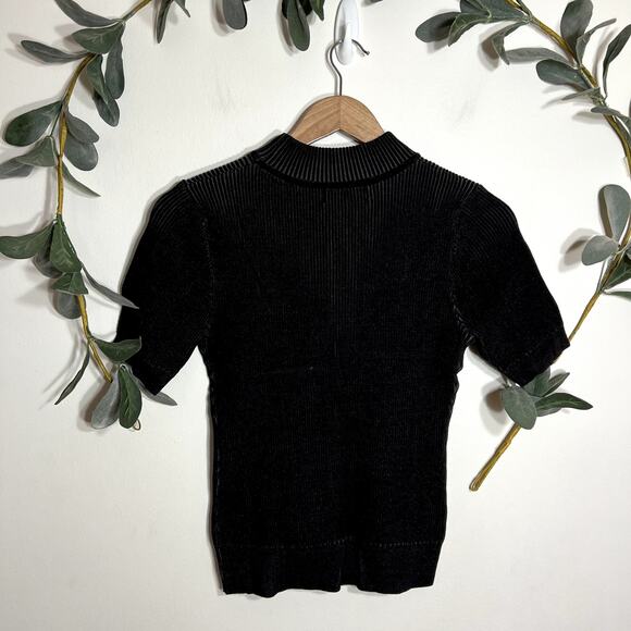 John + Jenn Black Short Sleeve Sweater - Picture 4 of 4